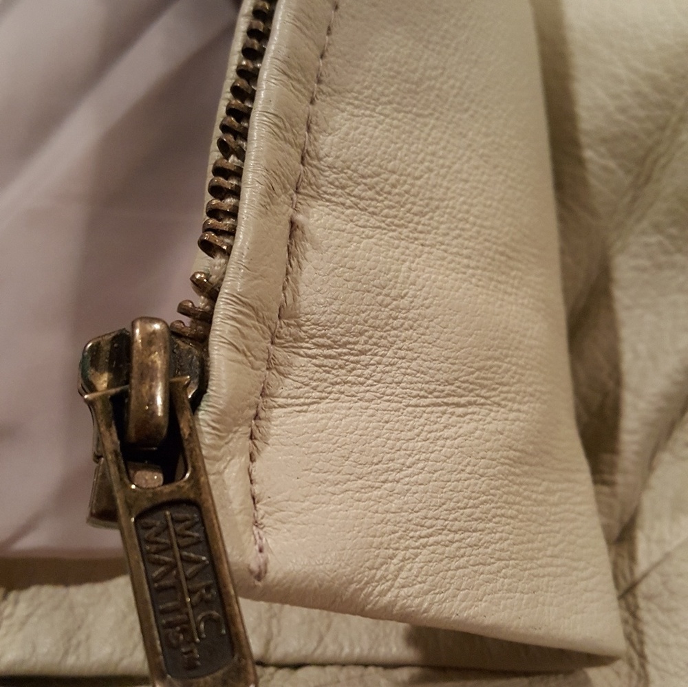 100% Leather Jacket - image 7